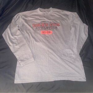 Gold's Gym long sleeve Tshirt Men's Medium Middletown NY club